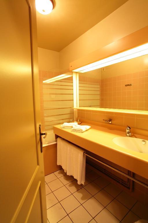 ホテル Le Domaine De Mombreux Lumbres 部屋 写真