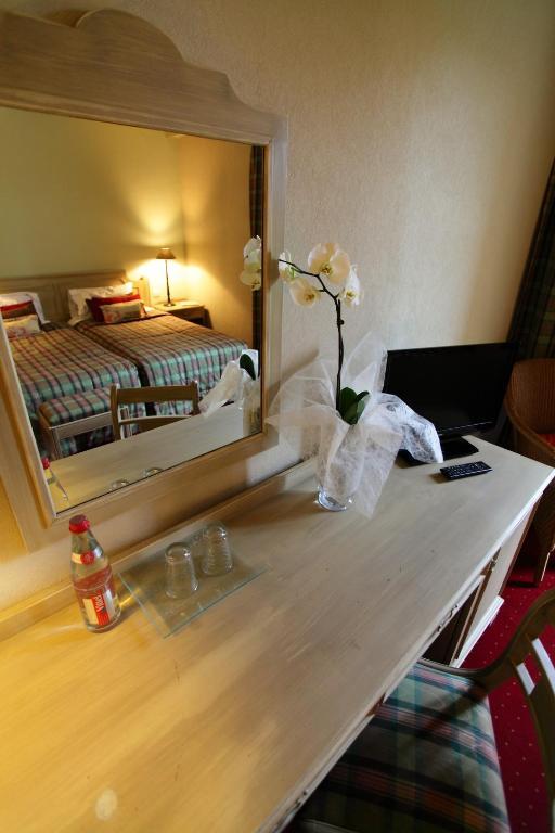 ホテル Le Domaine De Mombreux Lumbres 部屋 写真