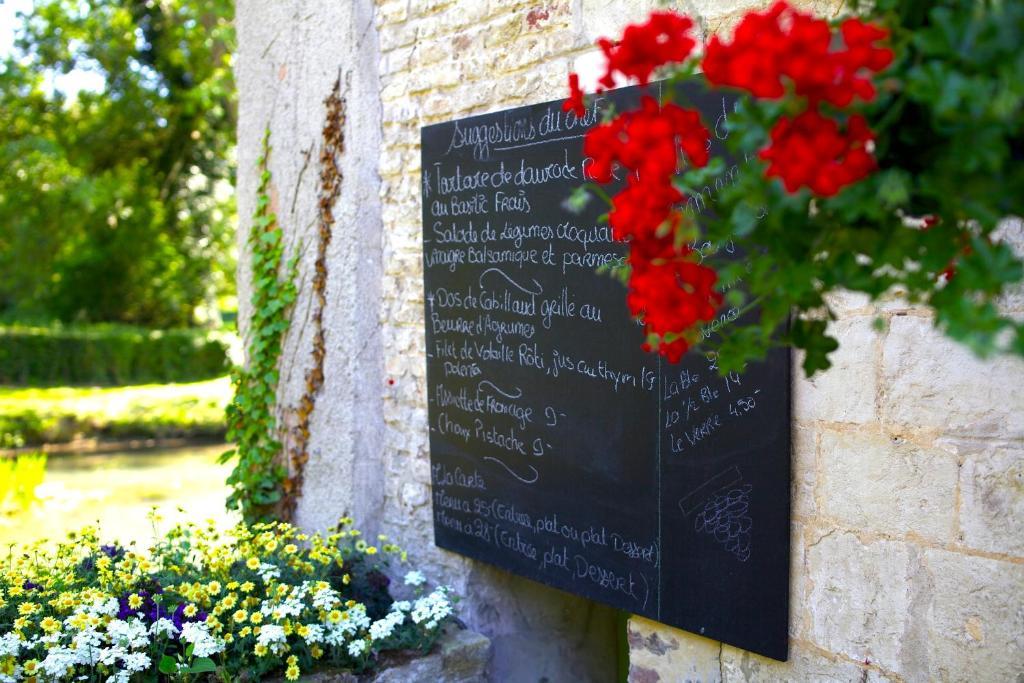 ホテル Le Domaine De Mombreux Lumbres エクステリア 写真